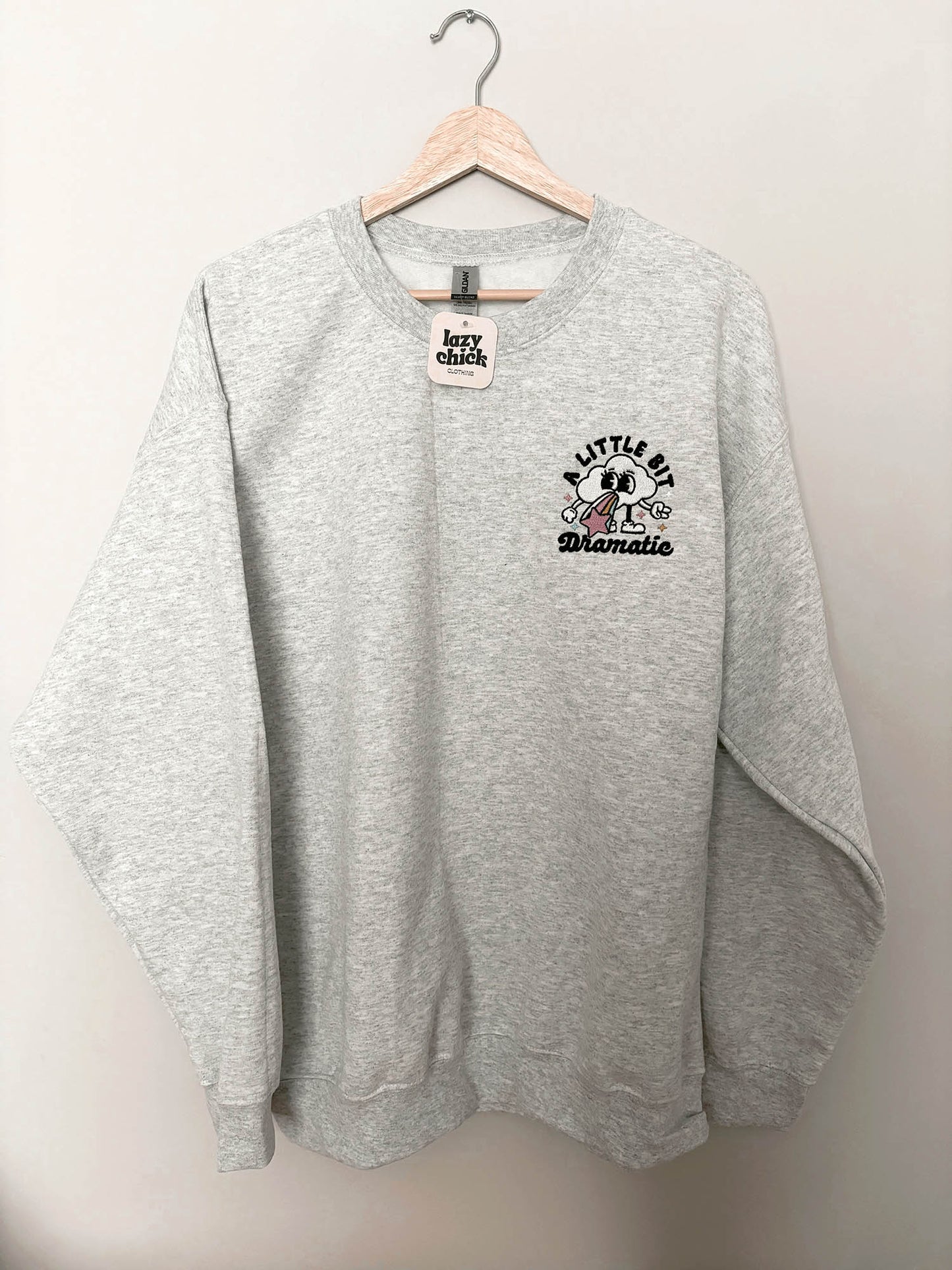 A LITTLE BIT DRAMATIC Ash Gray Embroidered Christmas Crewneck Sweatshirt